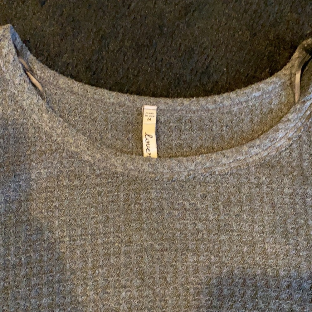 Cold Shoulder Top - Picture 3 of 4